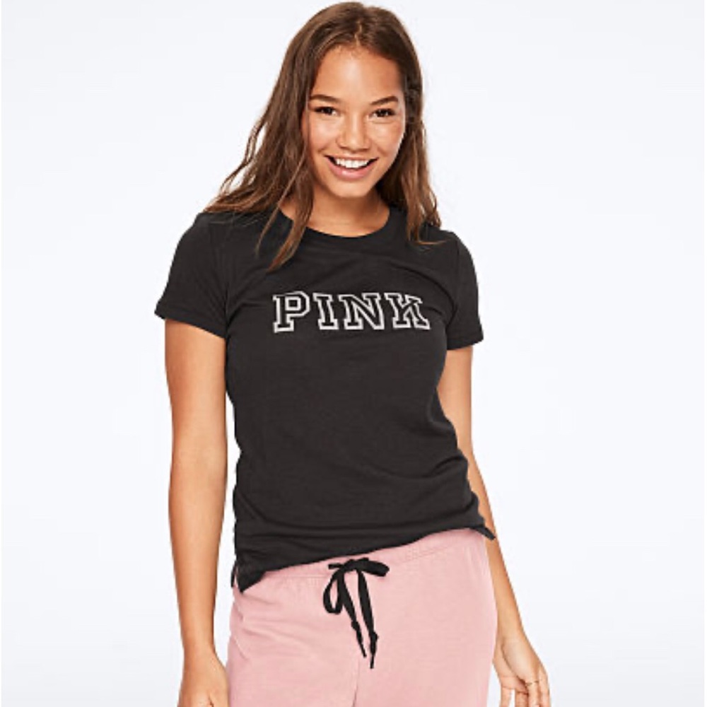 VS PINK BLACK SHORT SLEEVE EVERYDAY TEE